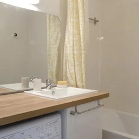 Apartament T2 A 50m De La Avec Piscine, Animaux Admis, Parking Prive - Fr-1-776-19 *